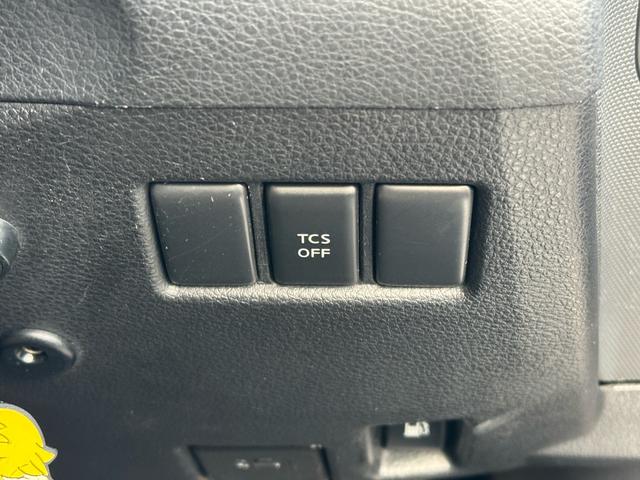 フェアレディＺ バージョンＴ　バージョンＴ　６ＭＴ　社外マフラー　社外ステアリング　３６０°ドラレコ　シートヒーター　ＥＴＣ　３連サブメーター　Ｂｌｕｅｔｏｏｔｈ　バックカメラ　ＬＥＤハバルブ　革シート　ＢＯＳＥサウンド（17枚目）