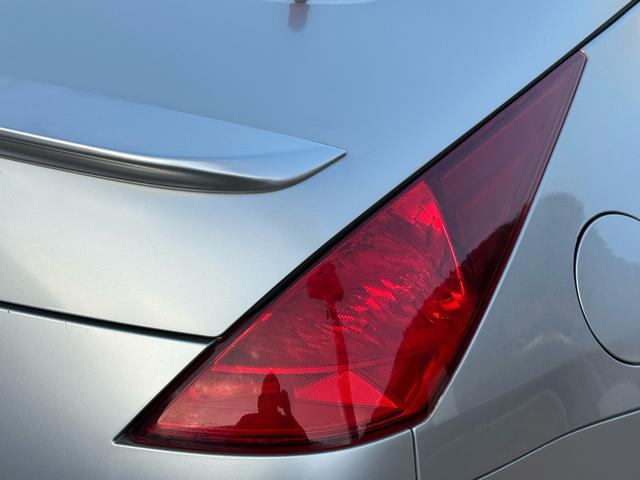 フェアレディＺ バージョンＴ　バージョンＴ　６ＭＴ　社外マフラー　社外ステアリング　３６０°ドラレコ　シートヒーター　ＥＴＣ　３連サブメーター　Ｂｌｕｅｔｏｏｔｈ　バックカメラ　ＬＥＤハバルブ　革シート　ＢＯＳＥサウンド（59枚目）