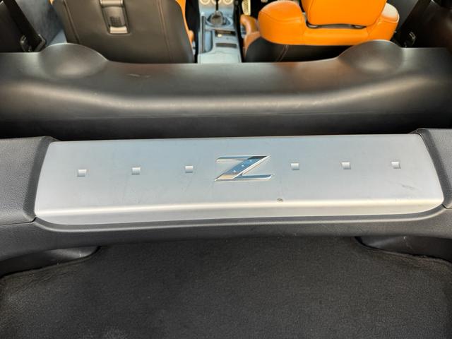 フェアレディＺ バージョンＴ　バージョンＴ　６ＭＴ　社外マフラー　社外ステアリング　３６０°ドラレコ　シートヒーター　ＥＴＣ　３連サブメーター　Ｂｌｕｅｔｏｏｔｈ　バックカメラ　ＬＥＤハバルブ　革シート　ＢＯＳＥサウンド（66枚目）