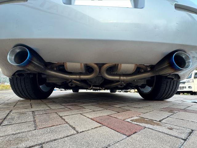 フェアレディＺ バージョンＴ　バージョンＴ　６ＭＴ　社外マフラー　社外ステアリング　３６０°ドラレコ　シートヒーター　ＥＴＣ　３連サブメーター　Ｂｌｕｅｔｏｏｔｈ　バックカメラ　ＬＥＤハバルブ　革シート　ＢＯＳＥサウンド（69枚目）