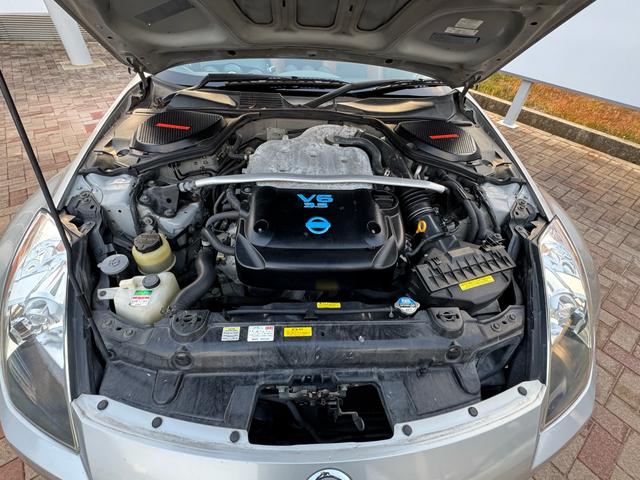 フェアレディＺ バージョンＴ　バージョンＴ　６ＭＴ　社外マフラー　社外ステアリング　３６０°ドラレコ　シートヒーター　ＥＴＣ　３連サブメーター　Ｂｌｕｅｔｏｏｔｈ　バックカメラ　ＬＥＤハバルブ　革シート　ＢＯＳＥサウンド（70枚目）