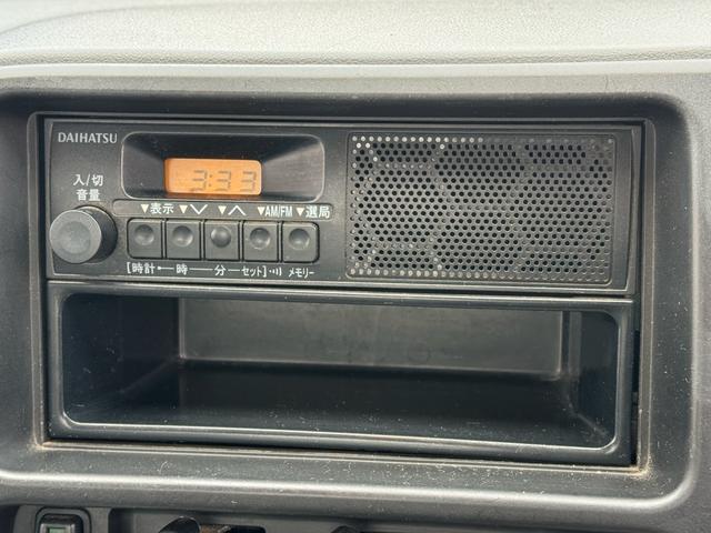 ハイゼットトラック ローダンプ　ローダンプ　新品クラッチ交換済み　５ＭＴ　パワーステアリング　エアコン　デフロック　パートタイム４ＷＤ　２４年製タイヤ　三方開　電動ダンプ（20枚目）