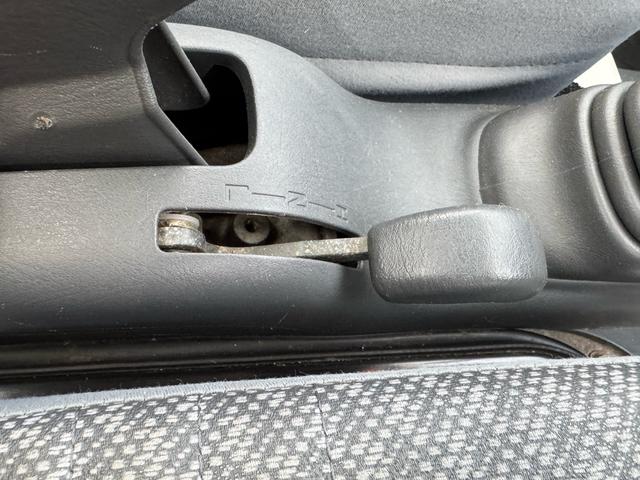 ハイゼットトラック ローダンプ　ローダンプ　新品クラッチ交換済み　５ＭＴ　パワーステアリング　エアコン　デフロック　パートタイム４ＷＤ　２４年製タイヤ　三方開　電動ダンプ（26枚目）