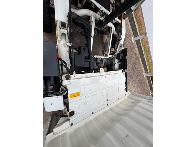 ハイゼットトラック ローダンプ　ローダンプ　新品クラッチ交換済み　５ＭＴ　パワーステアリング　エアコン　デフロック　パートタイム４ＷＤ　２４年製タイヤ　三方開　電動ダンプ（46枚目）