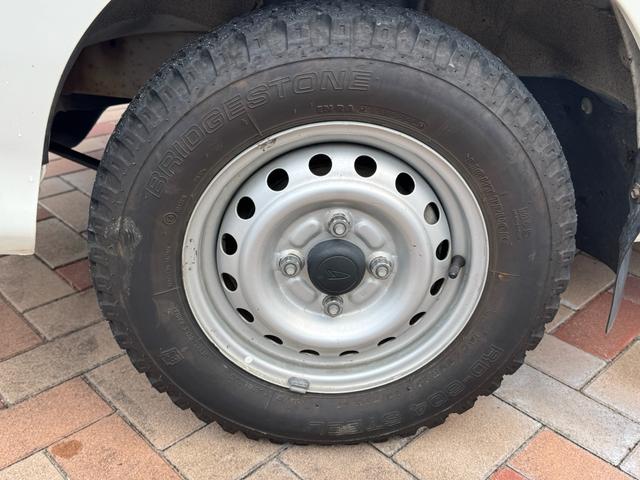 ハイゼットトラック ローダンプ　ローダンプ　新品クラッチ交換済み　５ＭＴ　パワーステアリング　エアコン　デフロック　パートタイム４ＷＤ　２４年製タイヤ　三方開　電動ダンプ（50枚目）