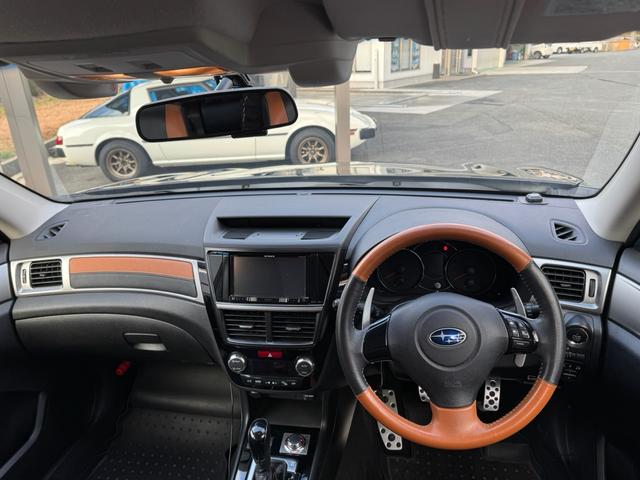 エクシーガクロスオーバー７ Ｘ－ブレイク　Ｘ－ブレイク　４ＷＤ　バックカメラ　前後ドライブレコーダ　ＥＴＣ　オートクルーズコントロール　ＣＶＴ　オートライト　純正ホイール　スマートキー　アイドリングストップ　衝突安全ボディ　シートヒータ（7枚目）