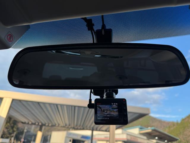 エクシーガクロスオーバー７ Ｘ－ブレイク　Ｘ－ブレイク　４ＷＤ　バックカメラ　前後ドライブレコーダ　ＥＴＣ　オートクルーズコントロール　ＣＶＴ　オートライト　純正ホイール　スマートキー　アイドリングストップ　衝突安全ボディ　シートヒータ（35枚目）