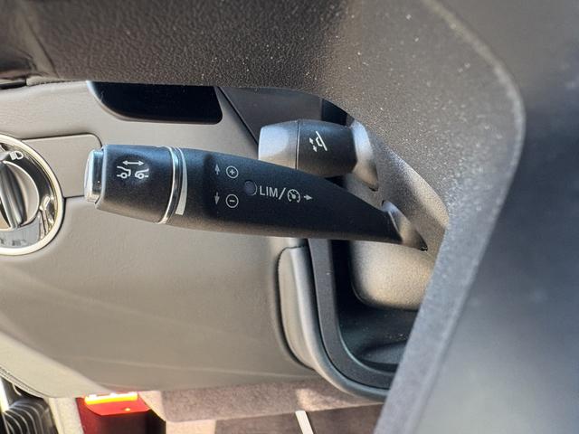 Gクラス G63 デジーノエクスクルーシブパッケージ サンルーフ HarmanKardonサウンド シートベンチレーション レッドキャリパー ACC カーボンインテリア フルセグTV ドライブレコーダー 黒レザー(19枚目)