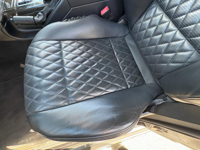 Gクラス G63 デジーノエクスクルーシブパッケージ サンルーフ HarmanKardonサウンド シートベンチレーション レッドキャリパー ACC カーボンインテリア フルセグTV ドライブレコーダー 黒レザー(30枚目)