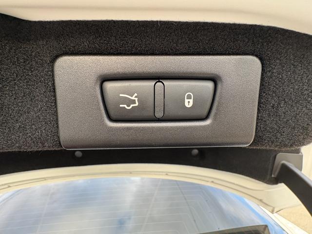 MASERATI GHIBLI BASE GRADE