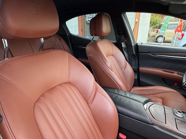 MASERATI GHIBLI BASE GRADE