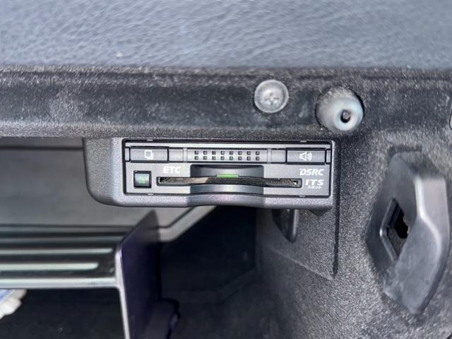 ＩＳ ＩＳ２５０　純正ナビ　衝突軽減　半革シート　追従型クルコン　電動チルステア　シートヒーター　バックカメラ　前席パワーシート　ドライブレコーダー　パドルシフト　フルセグＴＶ　Ｂｌｕｅｔｏｏｔｈオーディオ　ＥＴＣ（25枚目）