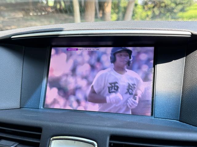 フーガハイブリッド ベースグレード　タイプＳ仕様　純正ナビ　本革　衝突軽減　バックカメラ　レーダークルーズ　シートヒーター＆クーラー　前後ドラレコ　ＢＬＩＴＺ車高調　ＥＴＣ　レーンキープ　前席パワーシート　フルセグＴＶ　２０インチＡＷ（10枚目）