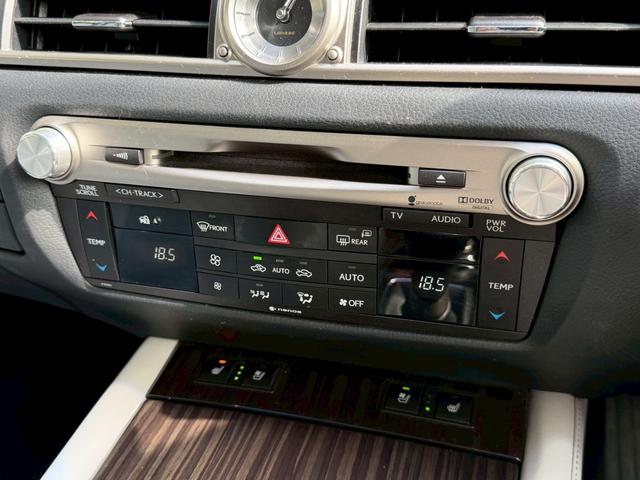 ＧＳ ＧＳ２５０　Ｉパッケージ　純正ナビ　本革シート　バックカメラ　ヘッドアップディスプレイ　ウッドコンビハンドル　前席パワーシート　シートヒーター＆クーラー　フルセグ　Ｂｌｕｅｔｏｏｔｈ　ＥＴＣ　電動チルトステア　ハンドルヒーター（14枚目）