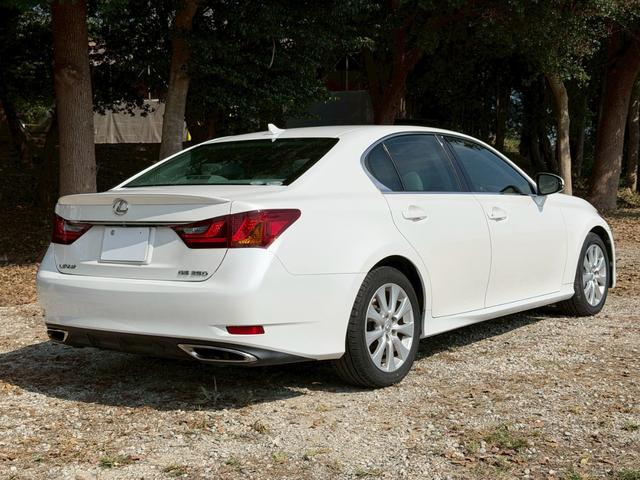 ＧＳ ＧＳ２５０　Ｉパッケージ　純正ナビ　本革シート　バックカメラ　ヘッドアップディスプレイ　ウッドコンビハンドル　前席パワーシート　シートヒーター＆クーラー　フルセグ　Ｂｌｕｅｔｏｏｔｈ　ＥＴＣ　電動チルトステア　ハンドルヒーター（28枚目）