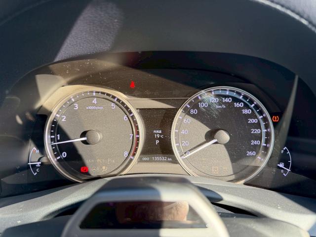 ＧＳ ＧＳ２５０　バージョンＬ　純正ナビ　サンルーフ　黒革シート　衝突軽減ブレーキ　レーダークルーズ　ヘッドアップディスプレイ　全席シートヒーター　前席パワーシート＆シートクーラー　オートハイビーム　ＬＥＤヘッドライト　バックカメラ（7枚目）