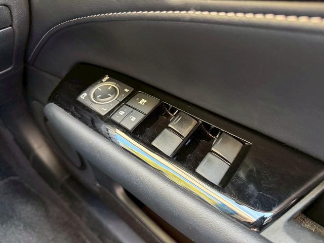ＧＳ ＧＳ２５０　バージョンＬ　純正ナビ　サンルーフ　黒革シート　衝突軽減ブレーキ　レーダークルーズ　ヘッドアップディスプレイ　全席シートヒーター　前席パワーシート＆シートクーラー　オートハイビーム　ＬＥＤヘッドライト　バックカメラ（20枚目）