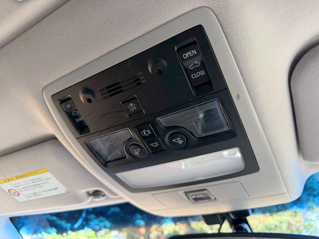 ＧＳ ＧＳ２５０　バージョンＬ　純正ナビ　サンルーフ　黒革シート　衝突軽減ブレーキ　レーダークルーズ　ヘッドアップディスプレイ　全席シートヒーター　前席パワーシート＆シートクーラー　オートハイビーム　ＬＥＤヘッドライト　バックカメラ（21枚目）