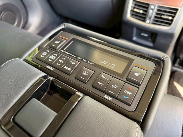 ＧＳ ＧＳ２５０　バージョンＬ　純正ナビ　サンルーフ　黒革シート　衝突軽減ブレーキ　レーダークルーズ　ヘッドアップディスプレイ　全席シートヒーター　前席パワーシート＆シートクーラー　オートハイビーム　ＬＥＤヘッドライト　バックカメラ（22枚目）