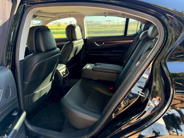 ＧＳ ＧＳ２５０　バージョンＬ　純正ナビ　サンルーフ　黒革シート　衝突軽減ブレーキ　レーダークルーズ　ヘッドアップディスプレイ　全席シートヒーター　前席パワーシート＆シートクーラー　オートハイビーム　ＬＥＤヘッドライト　バックカメラ（25枚目）
