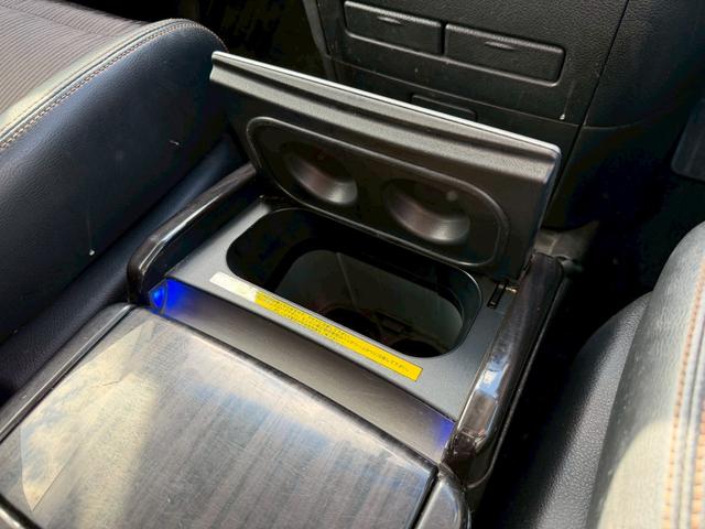 エルグランド 250ハイウェイスター 純正8型ナビ 両側電動スライド ミラー型前後ドラレコ バックカメラ ポータブル冷温庫 LEDヘッドライト フルセグ Bluetoothオーディオ 社外17インチアルミ 半革シート ETC(16枚目)