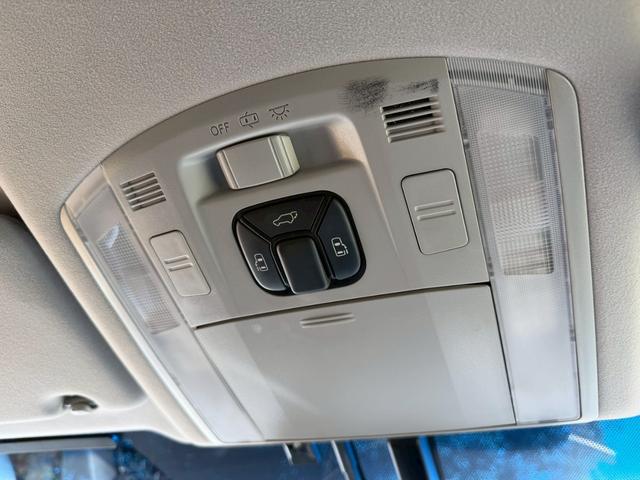 ヴェルファイア ２．４Ｚ　ゴールデンアイズ　ＡＬＰＩＮＥ９型ナビ　ＡＬＰＩＮＥ後席モニター　両側電動スライドドア　半革シート　バックカメラ　パワーバックドア　ＥＴＣ　フルセグ　Ｂｌｕｅｔｏｏｔｈ　レオニス１９インチＡＷ　コーナーセンサー（15枚目）