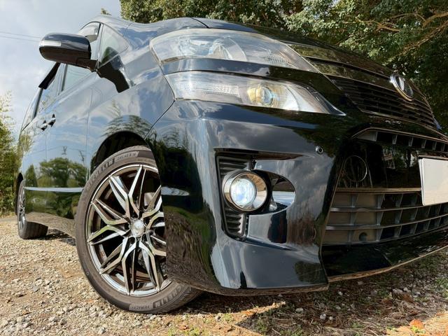 ヴェルファイア ２．４Ｚ　ゴールデンアイズ　ＡＬＰＩＮＥ９型ナビ　ＡＬＰＩＮＥ後席モニター　両側電動スライドドア　半革シート　バックカメラ　パワーバックドア　ＥＴＣ　フルセグ　Ｂｌｕｅｔｏｏｔｈ　レオニス１９インチＡＷ　コーナーセンサー（23枚目）