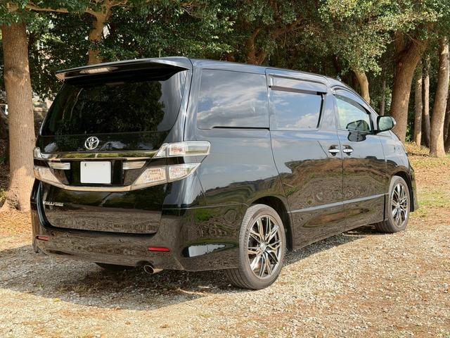 ヴェルファイア ２．４Ｚ　ゴールデンアイズ　ＡＬＰＩＮＥ９型ナビ　ＡＬＰＩＮＥ後席モニター　両側電動スライドドア　半革シート　バックカメラ　パワーバックドア　ＥＴＣ　フルセグ　Ｂｌｕｅｔｏｏｔｈ　レオニス１９インチＡＷ　コーナーセンサー（25枚目）