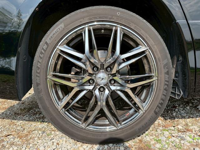 ヴェルファイア ２．４Ｚ　ゴールデンアイズ　ＡＬＰＩＮＥ９型ナビ　ＡＬＰＩＮＥ後席モニター　両側電動スライドドア　半革シート　バックカメラ　パワーバックドア　ＥＴＣ　フルセグ　Ｂｌｕｅｔｏｏｔｈ　レオニス１９インチＡＷ　コーナーセンサー（28枚目）