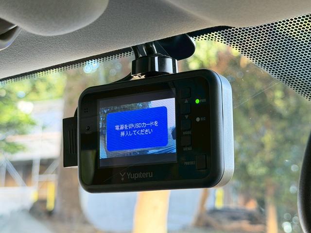 ＩＳ ＩＳ２５０　バージョンＬ　純正ナビ　本革シート　衝突軽減ブレーキ　レーダークルーズ　コーナーセンサー　シートヒーター＆クーラー　パワーシート　ドラレコ　リアサンシェード　バックカメラ　ＥＴＣ　デイライト（19枚目）