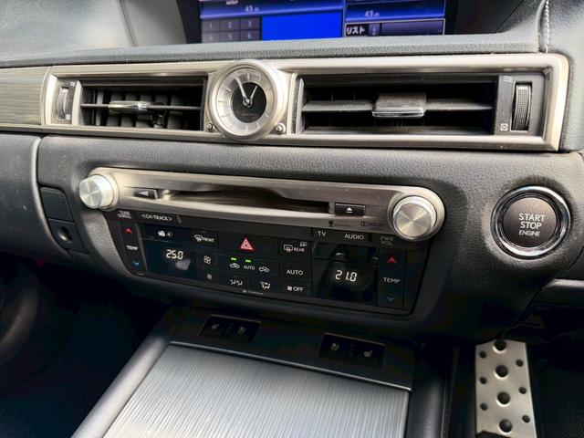 GS GS250 Fスポーツ 純正ナビ 黒革シート ローダウン バックカメラ シートヒーター ベンチレーション パワーシート パワートランク ETC フルセグTV パドルシフト Bluetoothオーディオ LEDヘッドライト(10枚目)