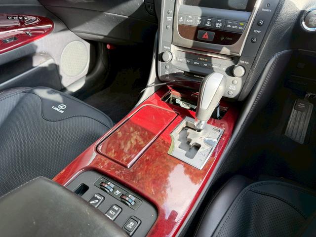 GS GS350 スピンドル仕様 本革シート シートヒーター ベンチレーション 社外フルエアロ 社外20インチアルミ パワーシート ETC HIDヘッドライト クルーズコントロール ドライブレコーダー(12枚目)