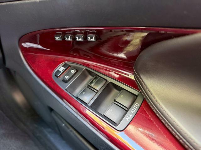 GS GS350 スピンドル仕様 本革シート シートヒーター ベンチレーション 社外フルエアロ 社外20インチアルミ パワーシート ETC HIDヘッドライト クルーズコントロール ドライブレコーダー(14枚目)