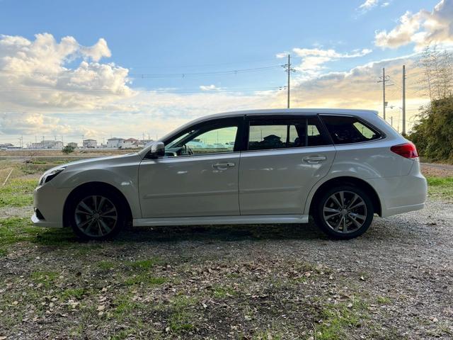 レガシィツーリングワゴン ２．５ｉ　Ｂスポーツアイサイト　Ｇパッケージ　社外８インチナビ　半革シート　衝突軽減　レーダークルーズ　車線逸脱警報　バックカメラ　フルセグＴＶ　Ｂｌｕｅｔｏｏｔｈオーディオ　ＥＴＣ　パワーシート　純正ルーフキャリア積込　ＨＩＤヘッドライト（26枚目）