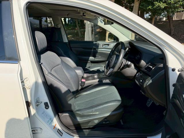 レガシィツーリングワゴン 2.5GT Sパッケージ 社外ナビ 半革シート サンルーフ(開閉不可) バックカメラ ドライブレコーダー Bluetoothオーディオ フルセグTV 電動パーキング ETC 18インチアルミ(13枚目)