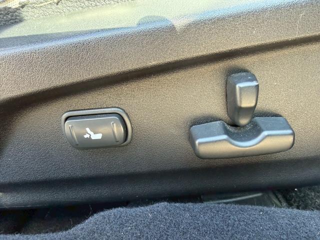 レガシィツーリングワゴン 2.5GT Sパッケージ 社外ナビ 半革シート サンルーフ(開閉不可) バックカメラ ドライブレコーダー Bluetoothオーディオ フルセグTV 電動パーキング ETC 18インチアルミ(26枚目)