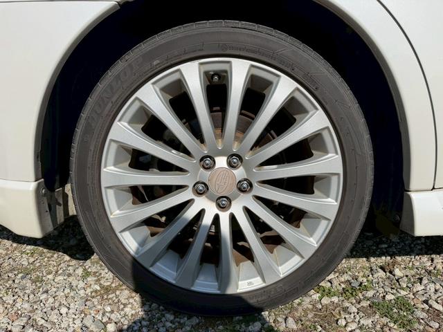 レガシィツーリングワゴン 2.5GT Sパッケージ 社外ナビ 半革シート サンルーフ(開閉不可) バックカメラ ドライブレコーダー Bluetoothオーディオ フルセグTV 電動パーキング ETC 18インチアルミ(29枚目)