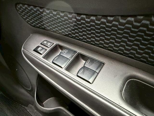 ノート Ｘ　ＤＩＧ－Ｓ　純正ナビ　フルセグＴＶ　Ｂｌｕｅｔｏｏｔｈオーディオ　スーパーチャージャー　プッシュスタート　ＥＴＣ　アイドリングストップ（24枚目）