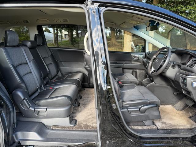 オデッセイ アブソルート　社外ナビ　半革シート　バックカメラ　左側電動スライドドア　フルセグＴＶ　Ｂｌｕｅｔｏｏｔｈオーディオ　ＥＴＣ　ＬＥＤヘッドライト　クルーズコントロール　パドルシフト（15枚目）