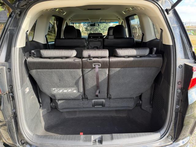 オデッセイ アブソルート　社外ナビ　半革シート　バックカメラ　左側電動スライドドア　フルセグＴＶ　Ｂｌｕｅｔｏｏｔｈオーディオ　ＥＴＣ　ＬＥＤヘッドライト　クルーズコントロール　パドルシフト（20枚目）