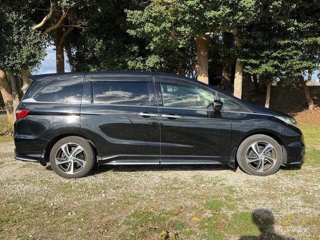 オデッセイ アブソルート　社外ナビ　半革シート　バックカメラ　左側電動スライドドア　フルセグＴＶ　Ｂｌｕｅｔｏｏｔｈオーディオ　ＥＴＣ　ＬＥＤヘッドライト　クルーズコントロール　パドルシフト（24枚目）