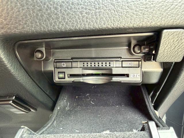 ＧＳ ＧＳ２５０　Ｉパッケージ　ＧＳＦ仕様　純正ナビ　本革シート　サンルーフ　バックカメラ　スピンドルグリル　ＴＥＩＮ車高調　シートヒーター＆クーラー　ヘッドアップディスプレイ　ＥＴＣ　フルセグ　ミラー型前後ドラレコ　リアスポイラー（28枚目）