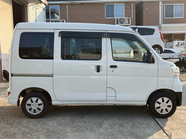 ハイゼットカーゴ ＤＸ　ＳＡＩＩＩ　ドライブレコーダー　バックカメラ　ＥＴＣ　衝突被害軽減ブレーキ　横滑り防止装置　純正キーレス　前席パワーウインドウ　コーナーセンサー（5枚目）
