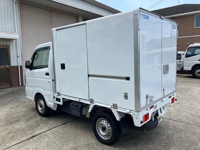 ＮＴ１００クリッパートラック 　中温冷蔵冷凍車・菱重コールドチェーン冷凍機・オートマ・ＡＢＳ（9枚目）