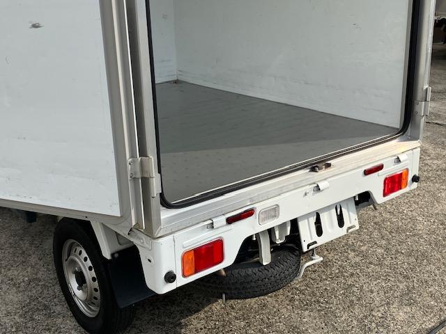 ＮＴ１００クリッパートラック 　中温冷蔵冷凍車・菱重コールドチェーン冷凍機・オートマ・ＡＢＳ（18枚目）