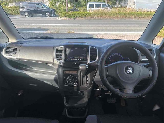 デリカＤ：２ Ｘ　ＥＴＣ　ＴＶ　両側スライド・片側電動　スマートキー　ＣＶＴ　アルミホイール　盗難防止システム　衝突安全ボディ　ＡＢＳ　エアコン　パワーステアリング　パワーウィンドウ（2枚目）