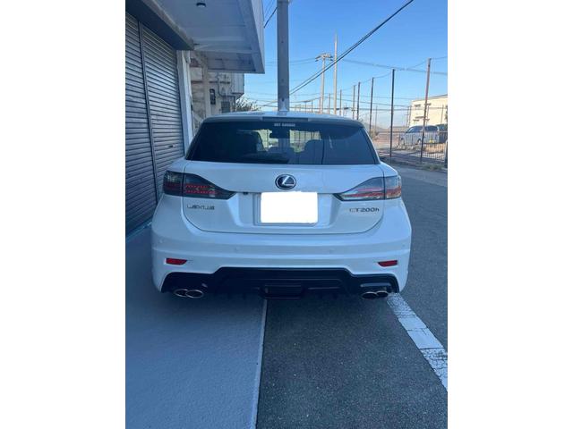 ＣＴ ＣＴ２００ｈ　バージョンＬ　クリアランスソナー　オートクルーズコントロール　アルミホイール　ヘッドライトウォッシャー　パワーシート　革シート　スマートキー　電動格納ミラー　シートヒーター　ＣＶＴ　盗難防止システム　衝突安全ボディ（3枚目）