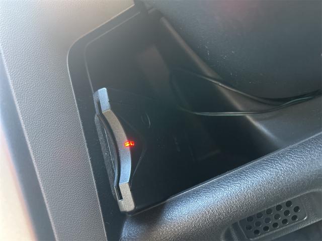 ライフ Ｆ　ＥＴＣ　キーレスエントリー　ＡＴ　ＡＢＳ　ＣＤ　ＵＳＢ　衝突安全ボディ　エアコン　パワーステアリング　パワーウィンドウ（4枚目）