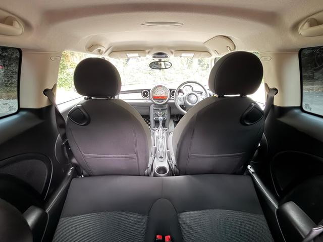 MINI ワン ワン 正規輸入車 1600cc FAT 2WD ホワイト850 エアコン パワーステアリング パワーウィンドウ ABS エアバッグ(運転席/助手席) 盗難防止システム 走行68,000km(23枚目)