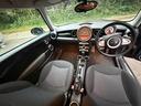 クーパー　クラブマン　クーパー　クラブマン／記録簿／走行距離６８０００ｋｍ／車検：１年間付／プッシュスタート／革巻きステアリング／純正ＣＤプレイアー／ＥＴＣ／観音バックドア／１５インチ純正アルミホイール（22枚目）